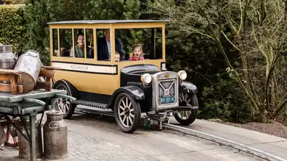 De Oude Tufferbaan  Promenade au volant d'une voiture ancienne