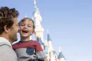 Tailles minimum à Disneyland Paris : le guide attraction par attraction