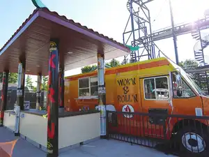 Wok'n & Roll'n