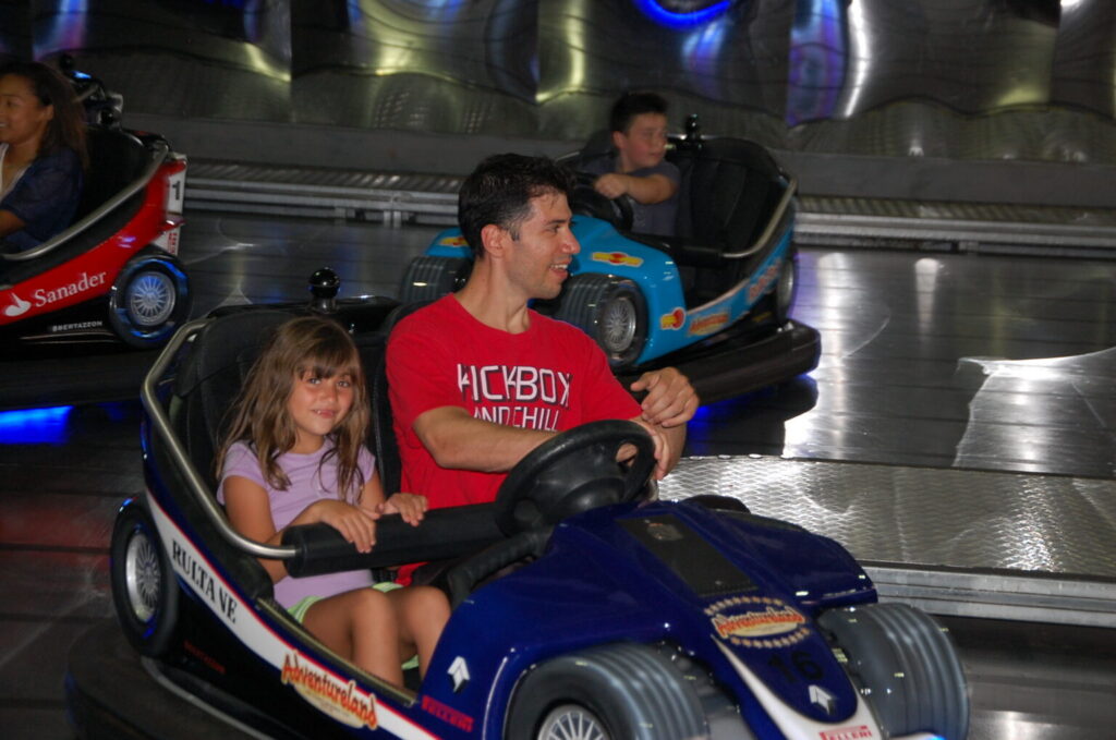 Bumper Cars à Adventureland Long Island — © Adventureland Long Island