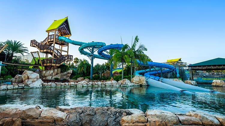 Tour de toboggans à Aquatica Orlando — © Aquatica Orlando
