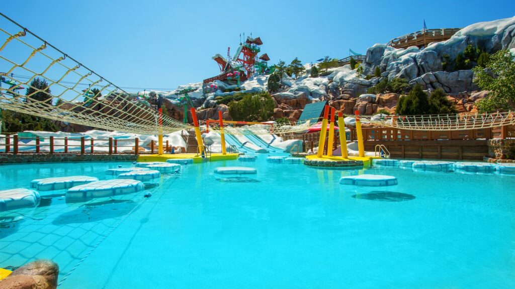 Ski Patrol Training Camp à Disney's Blizzard Beach — © Disney's Blizzard Beach
