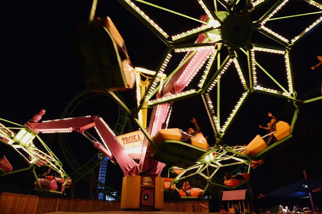 Troika de nuit à Elitch Gardens — © Elitch Gardens
