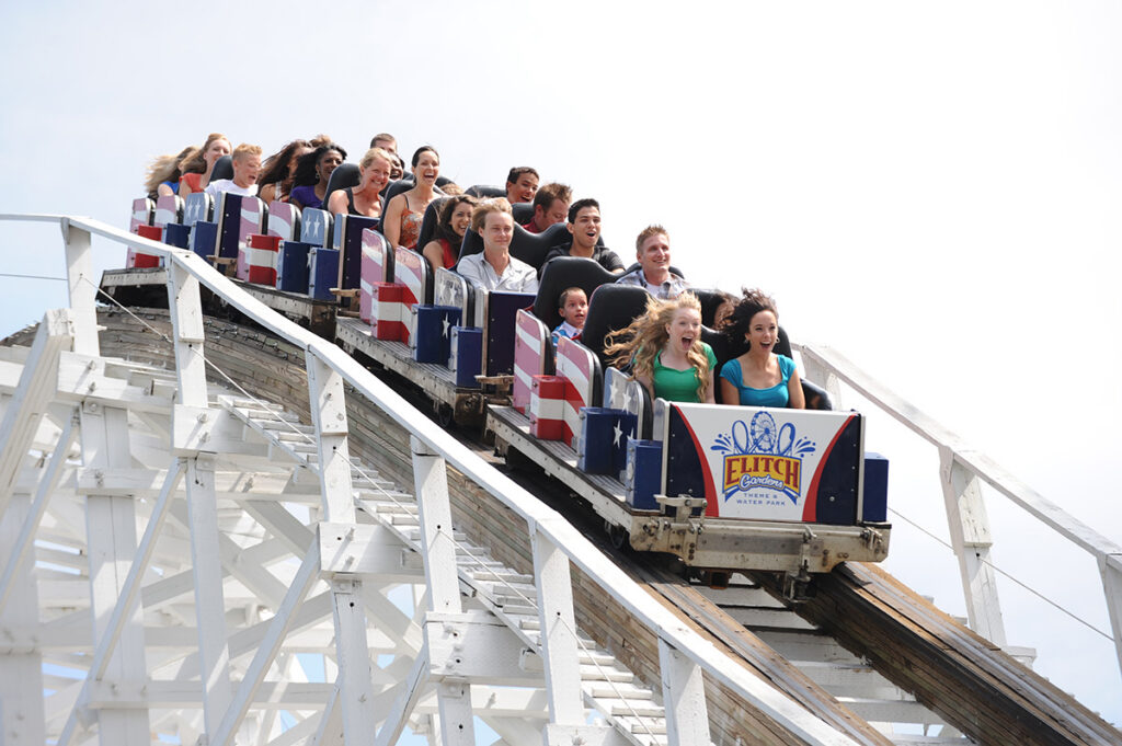 Twister III: Storm Chaser à Elitch Gardens — © Elitch Gardens