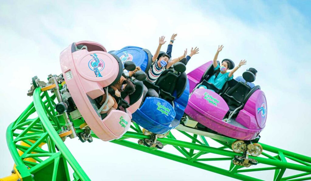 Twin Spin à Enchanted Kingdom — © Enchanted Kingdom
