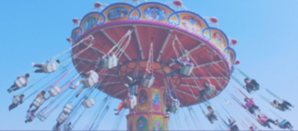 Les chaises volantes à Fantawild Adventure Shenyang — © Fantawild Adventure Shenyang