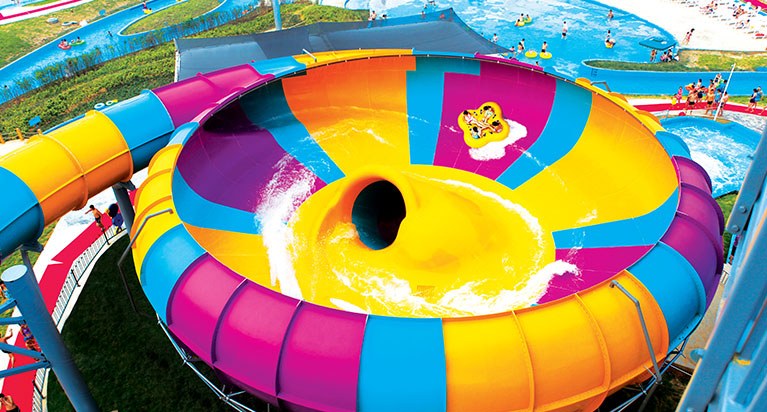Super Bowl à Fantawild Water Park Xiamen — © Fantawild Water Park Xiamen