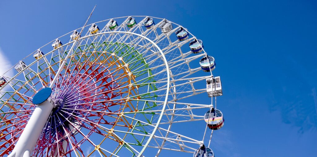 La grande roue Shining Flower à Fuji-Q Highland — © Fuji-Q Highland