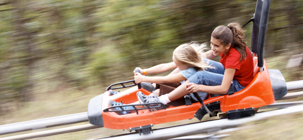 Luge sur rail à Glenwood Caverns Adventure Park — © Glenwood Caverns Adventure Park