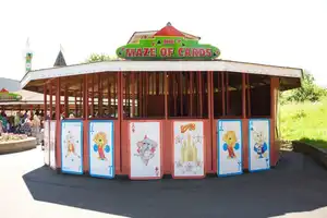 Maze of Cards