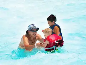 Wowabunga Family Wave Pool