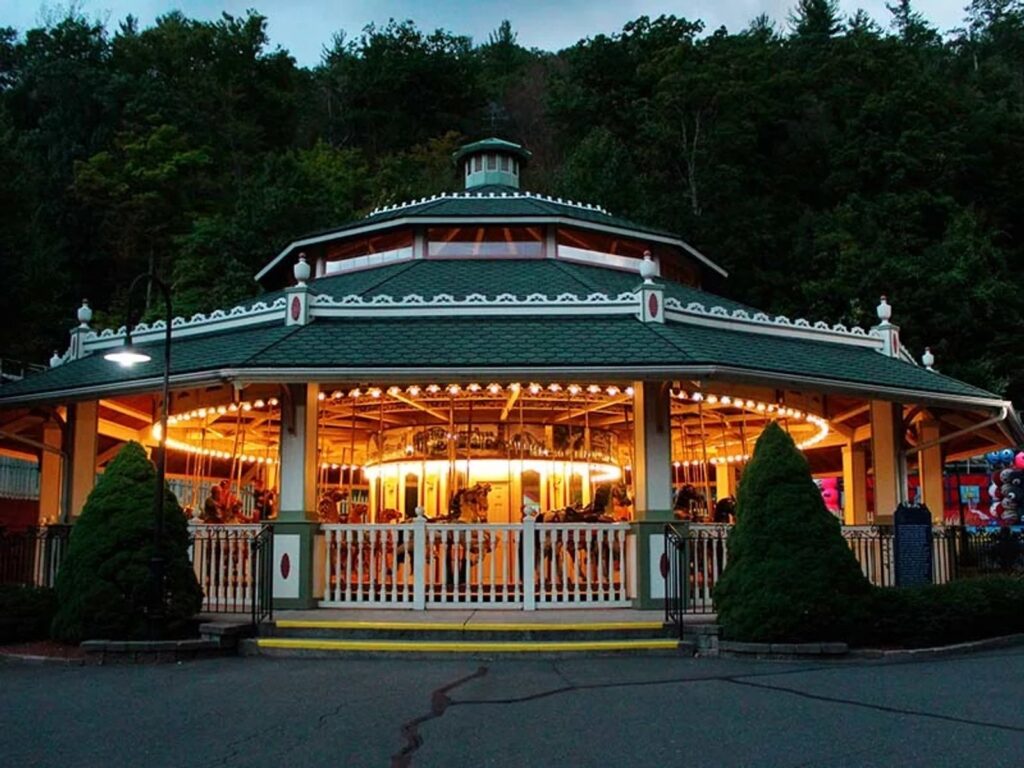 Carousel à Lake Compounce — © Lake Compounce