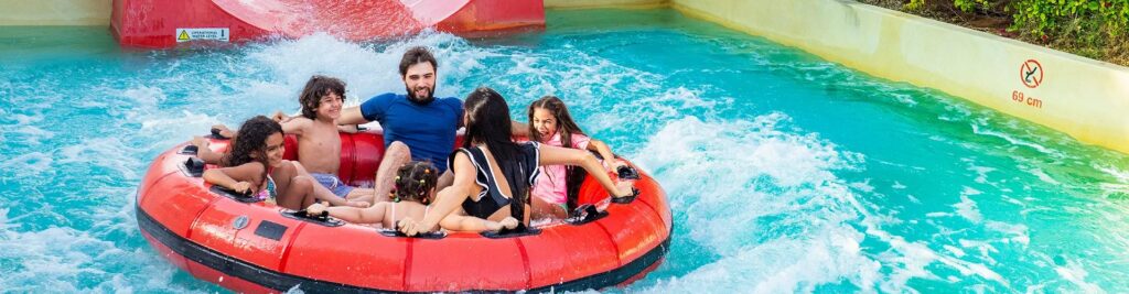 Red Rush au LEGOLAND Water Park à Legoland Dubai — © Legoland Dubai