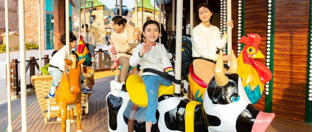 Le carrousel Dairy-Go-Round à Lotte World Adventure Busan — © Lotte World Adventure Busan