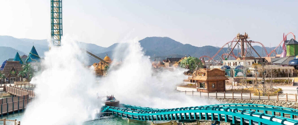 Giant Splash à Lotte World Adventure Busan — © Lotte World Adventure Busan