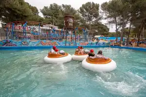 Les bateaux tamponneurs