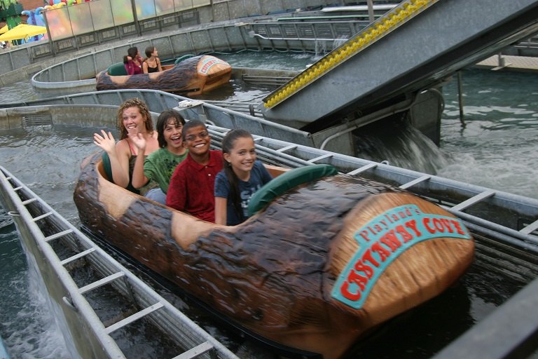 High Seas Log Flume à Playland’s Castaway Cove — © Playland’s Castaway Cove