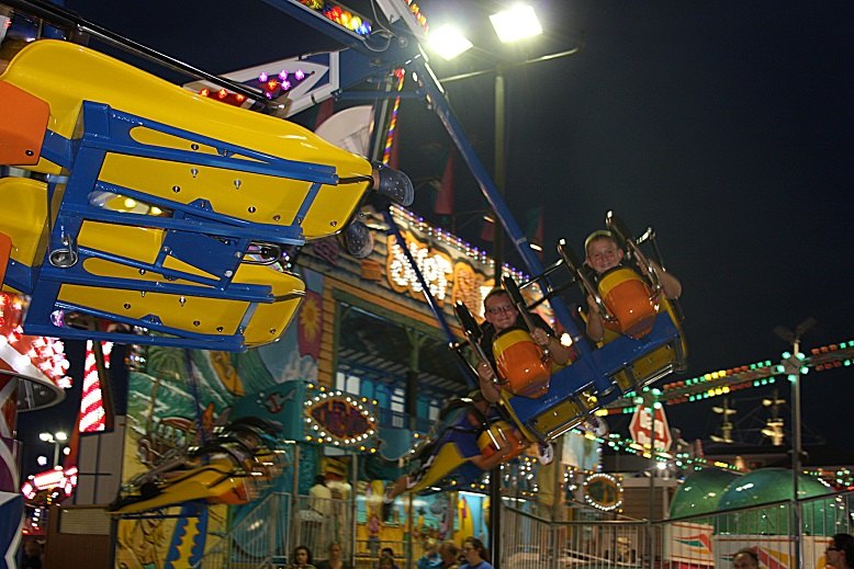 Kite Flyer de nuit à Playland’s Castaway Cove — © Playland’s Castaway Cove