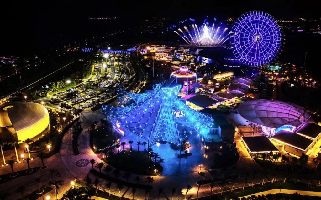 Vue aérienne de nuit à Sanya Haichang Fantasy Town — © Sanya Haichang Fantasy Town