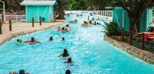 Kristal River à Schlitterbahn New Braunfels — © Schlitterbahn New Braunfels