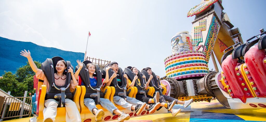 Cyclone à Shanghai Happy Valley — © Shanghai Happy Valley
