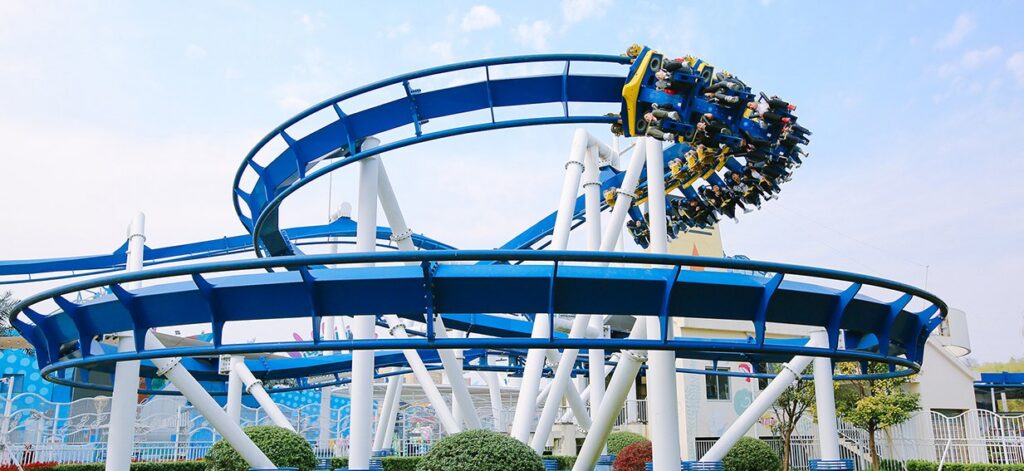 Family Inverted Coaster à Shanghai Happy Valley — © Shanghai Happy Valley