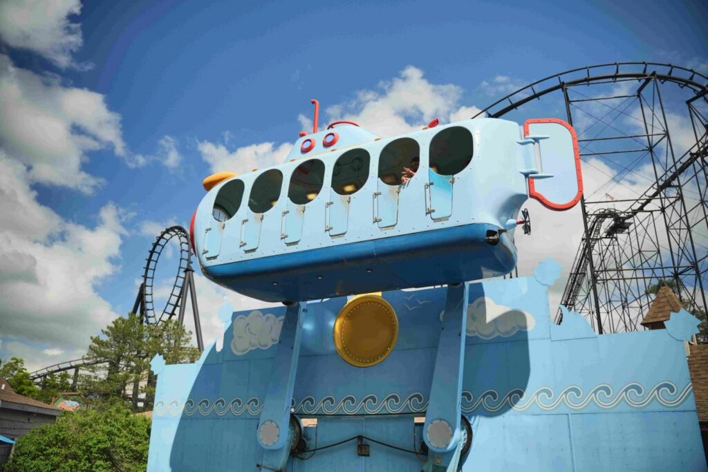 Beaver Dam Explorer dans Beaver Brothers Bay à Six Flags Darien Lake — © Six Flags Darien Lake