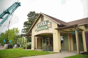 Pizza in the Square