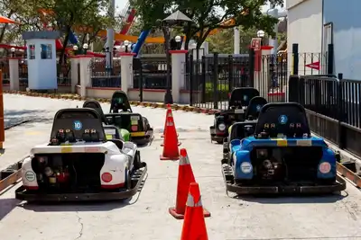 Hollywood Speedway Go Karts