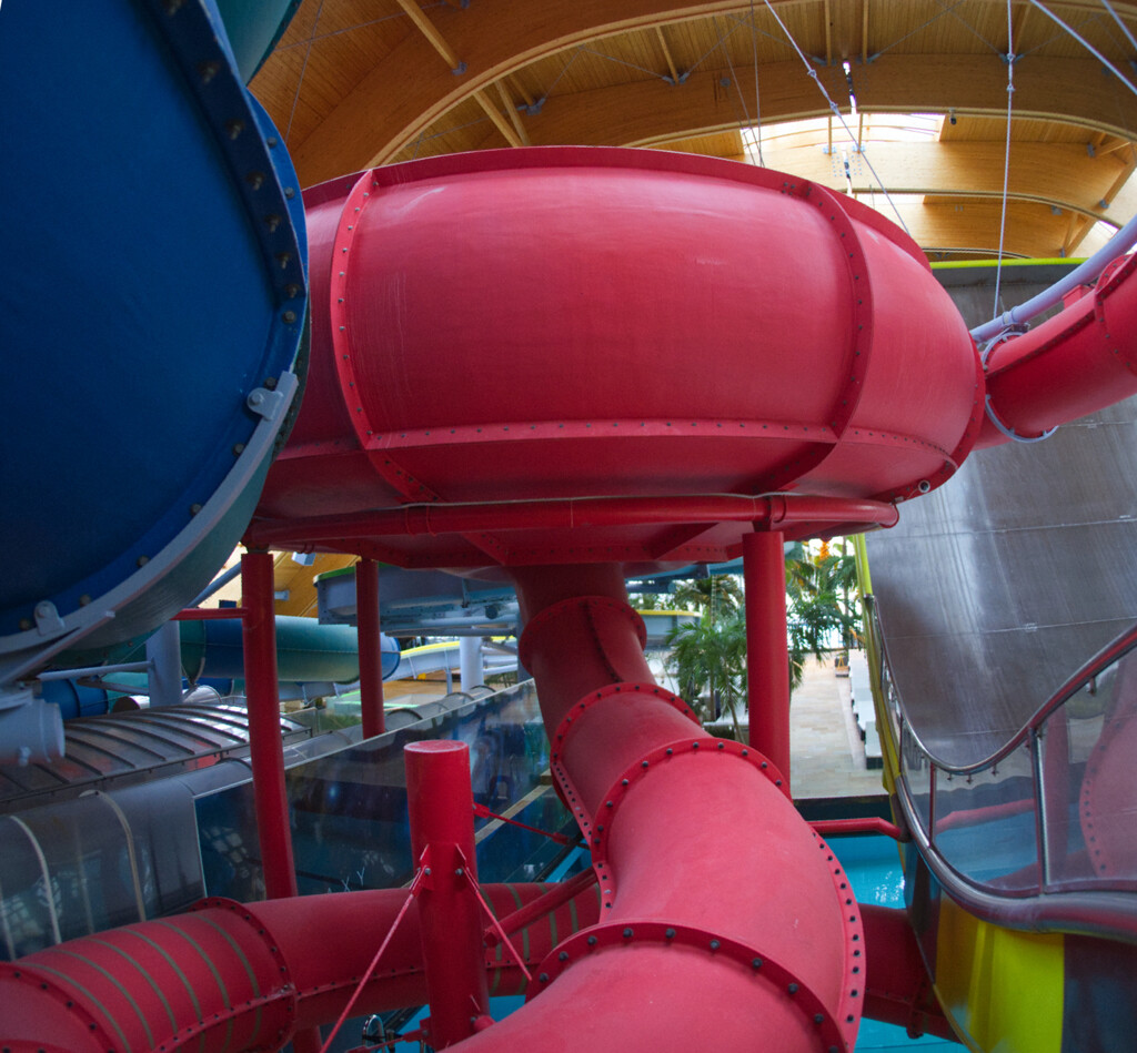 Toboggan Quasar à Therme București — © Therme București