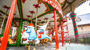 Carrousel du Village magique à Tianjin Happy Valley — © Tianjin Happy Valley