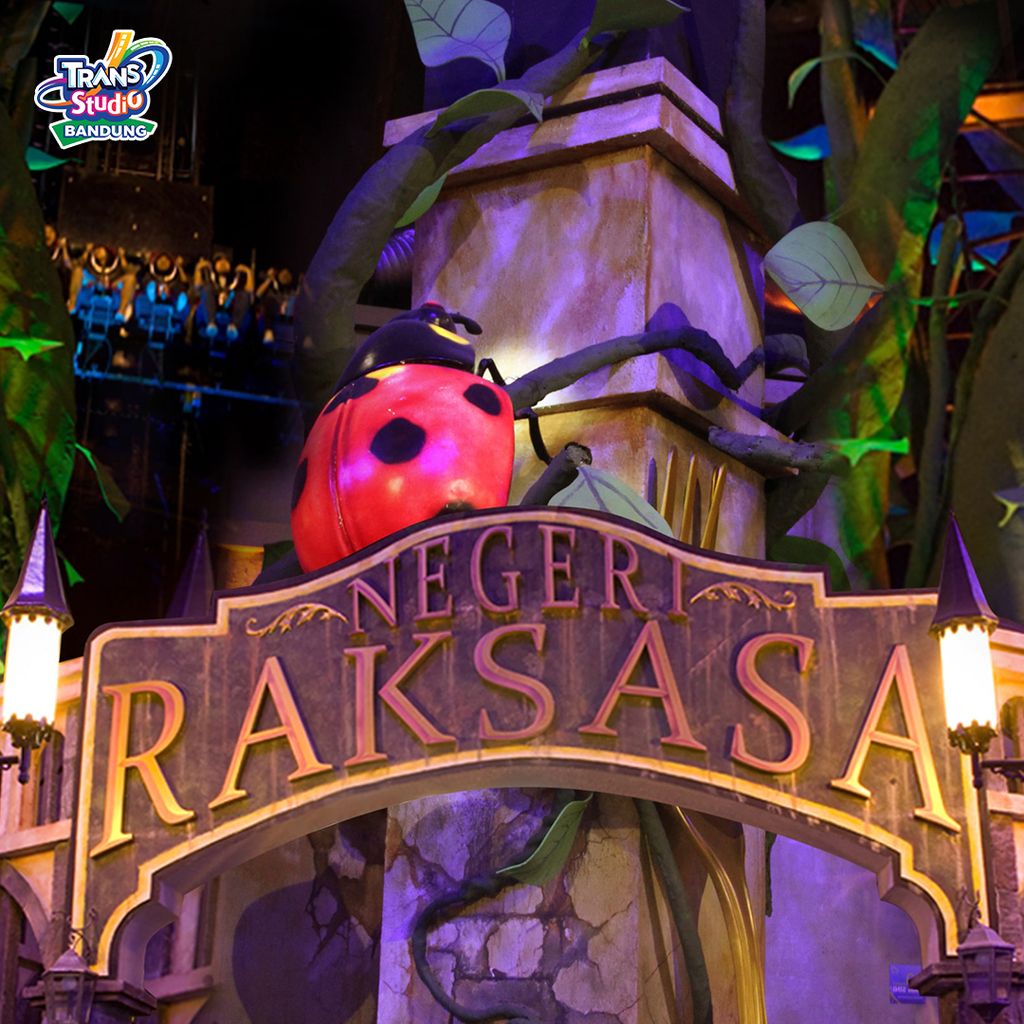 Negeri Raksasa à Trans Studio Bandung — © Trans Studio Bandung