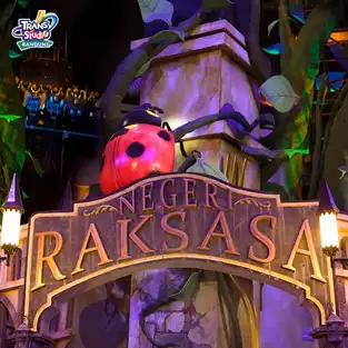 Negeri Raksasa à Trans Studio Bandung — © Trans Studio Bandung