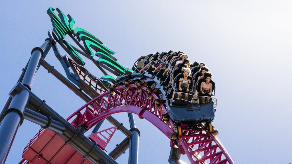 DC Rivals HyperCoaster à Warner Bros. Movie World — © Warner Bros. Movie World