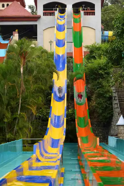 Wavy and Vertical Fall