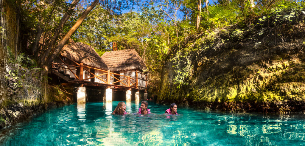 Ríos Subterráneos à Xcaret — © Xcaret
