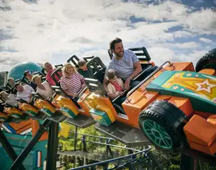 Minifigure Speedway à LEGOLAND Windsor Resort — © LEGOLAND Windsor Resort