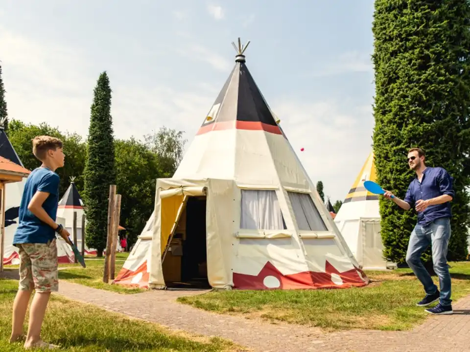 Wigwam Deluxe