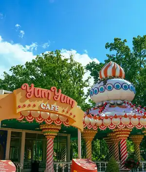 Yum Yum Café
