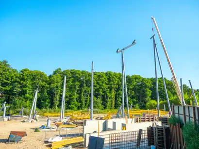 Serpent's Curse : Paultons Park a monté les rails de son water coaster 2027 en dix jours