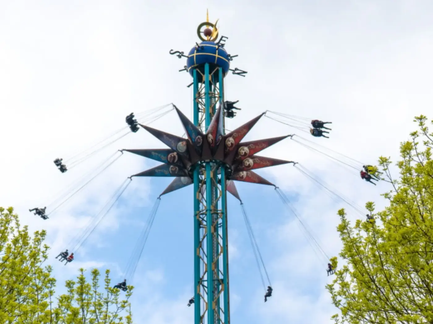Tempête Austen : ce qu'elle a laissé derrière elle dans les parcs, de Disney Village à Plopsaland