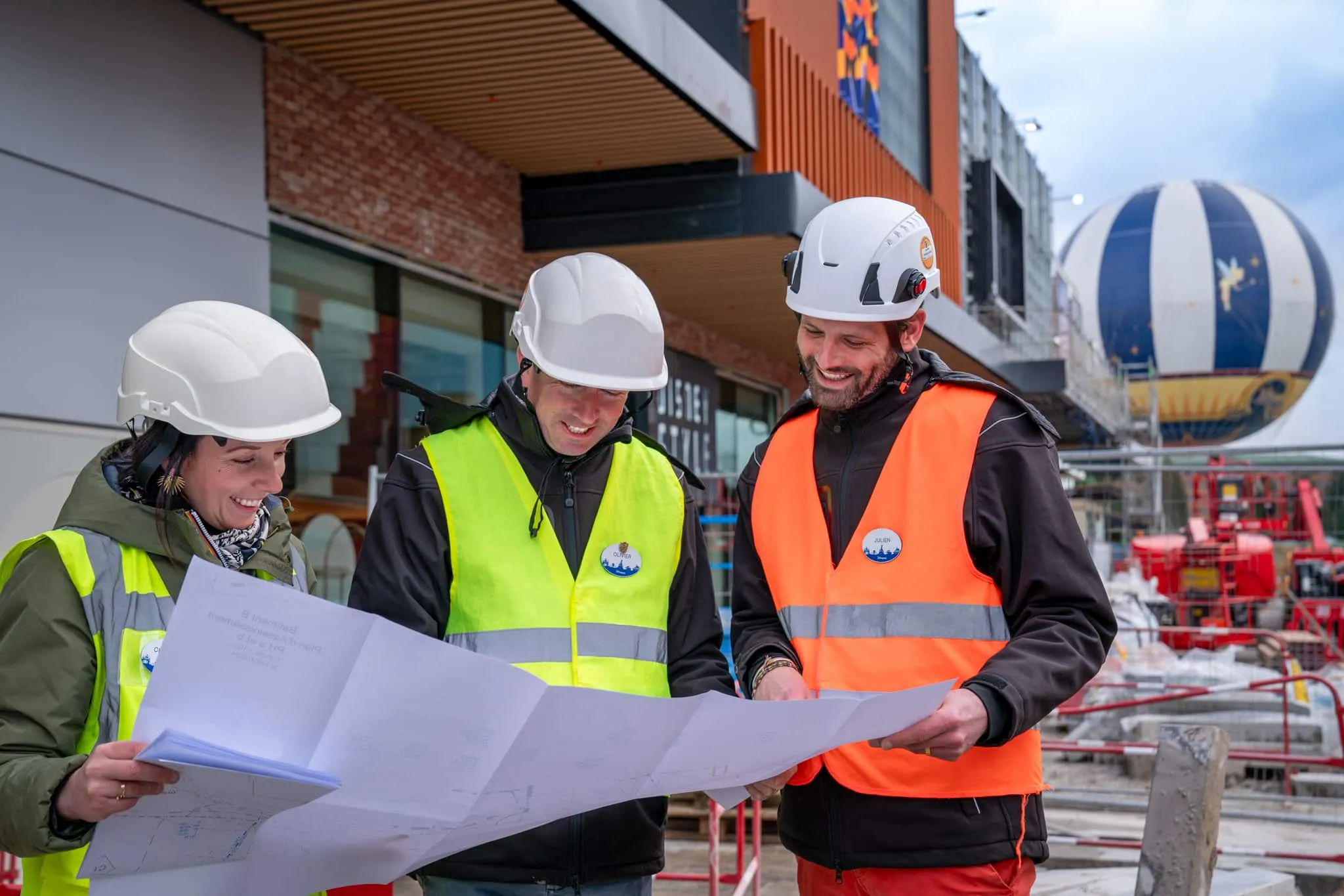 Équipes sur le chantier de transformation de Disney Village – © Disney