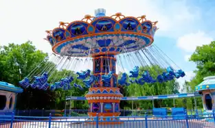 Chaises volantes à Fantawild Yinshang Legend Anyang — © Fantawild Yinshang Legend Anyang