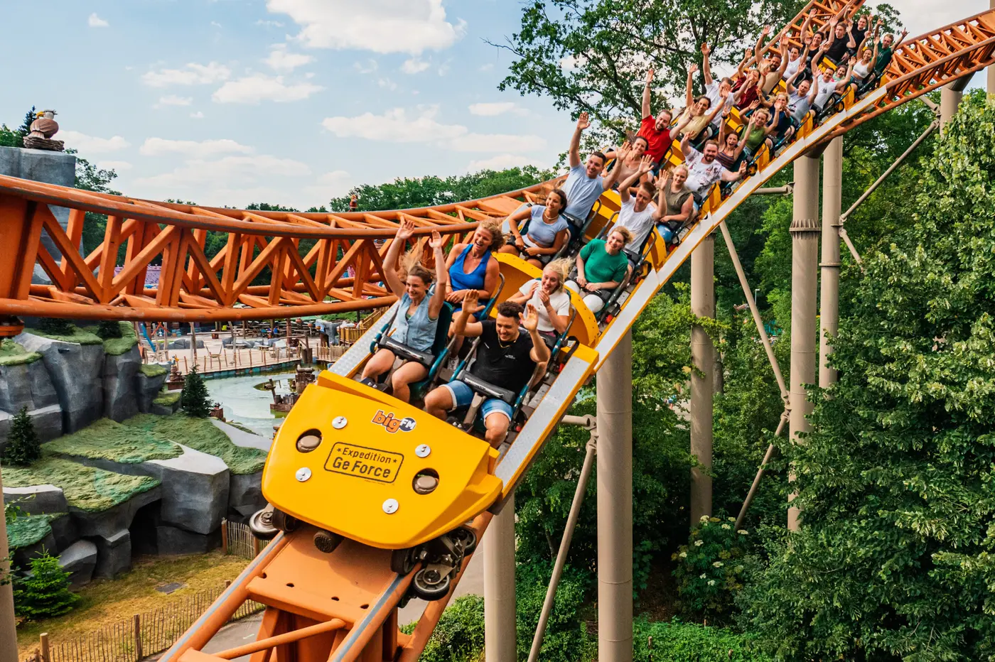 Expedition GeForce va changer de look : Plopsaland Deutschland confirme une rethématisation de son coaster star après 25 ans