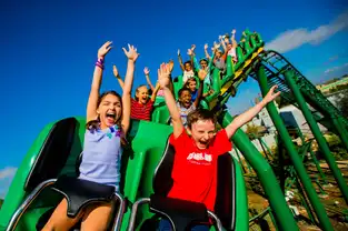 Montagnes russes The Dragon à Legoland Florida — © Legoland Florida