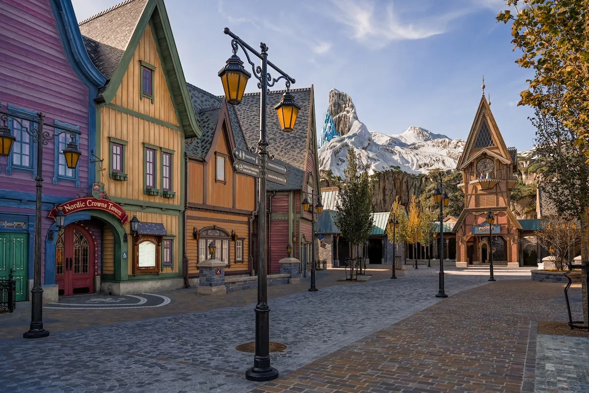 World of Frozen à Disney Adventure World : le royaume d'Arendelle et la Montagne du Nord