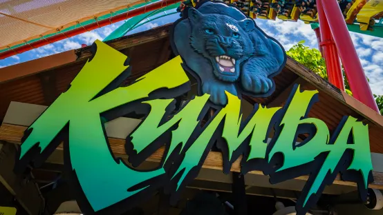 Train de Kumba sur le parcours à Busch Gardens Tampa Bay – © Busch Gardens Tampa Bay