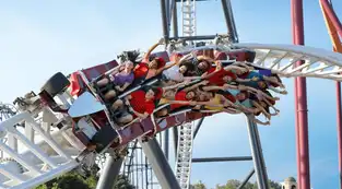 Maxx Force à Six Flags Great America — © Six Flags Great America