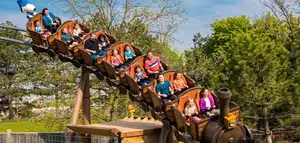 Snoopy’s Racing Railway
