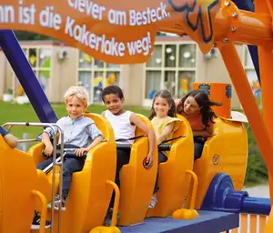 Kakerlakak-Riesen-Schaukel